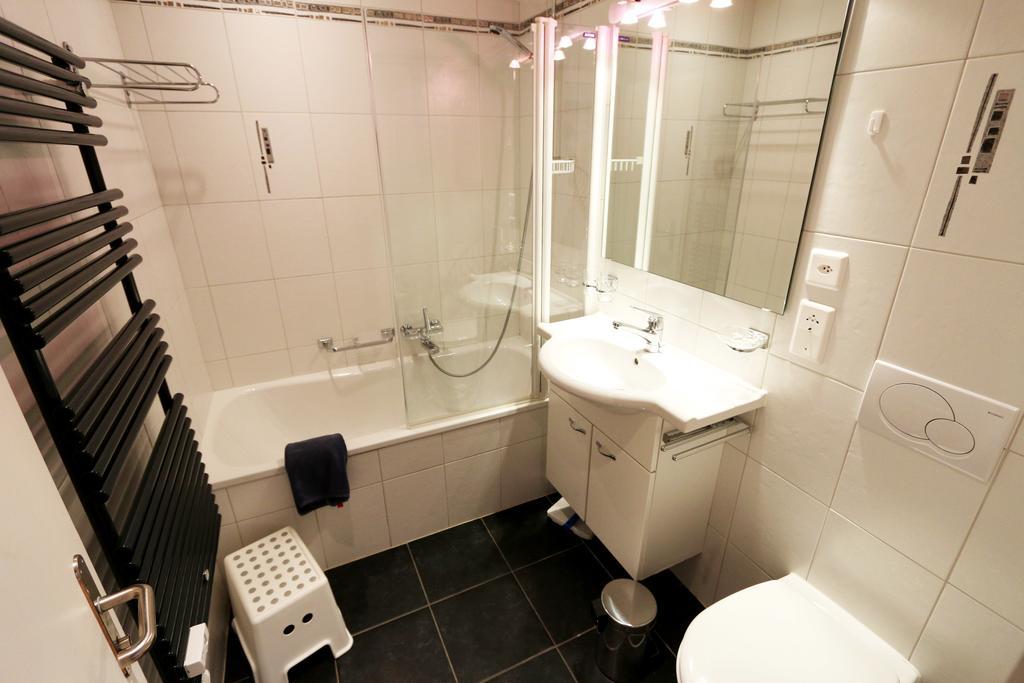 Haus Cristal Apartman Saas Fee Szoba fotó